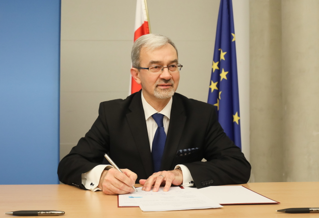 STRATEGIC COMPANIES WILL BE UNDER THE CONTROL OF THE PRIME MINISTER OF POLAND