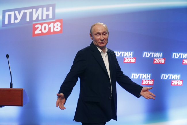 Відеозаписи свідчать про шахрайства на виборах Путіна в Росії