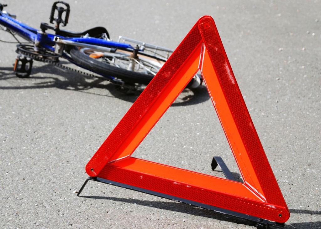 Вроцлав: велосипедистку вбито автобусом, а дитина потрапила до лікарні