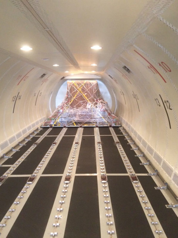 Россия транзитом отправила Мадуро самолет с деньгами – СМИ