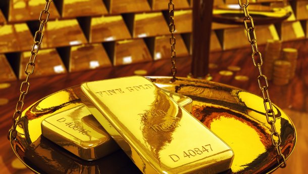 Українці купують по три кілограма золота на тиждень