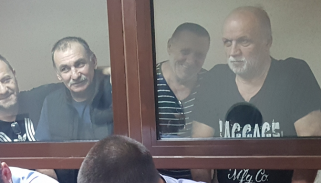 У Криму продовжили домашній арешт фігурантам "справи Веджіє Кашка"