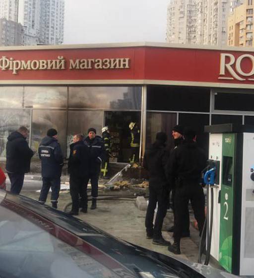 У Києві підпалили два магазини Roshen