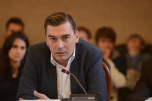 Добродомов снялся с выборов в пользу Гриценко Добродомов снялся с выборов в пользу Гриценко