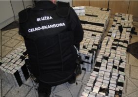Завдяки службовим псам запобігли контрабанді цигарок з України в Польщу