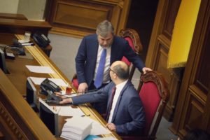 У Раді сталася словесна перепалка між Парубієм та Новинським У Раді сталася словесна перепалка між Парубієм та Новинським