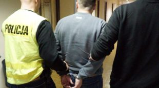 Розпочався суд над чоловіками, які побили іноземців у Варшаві Розпочався суд над чоловіками, які побили іноземців у Варшаві