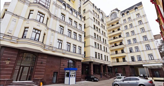 Апеляційний суд відмовився знімати арешт з активів Коломойського