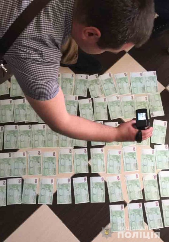 Поліцейські викрили шахраїв, які ошукали громадян на 4,5 мільйони гривень