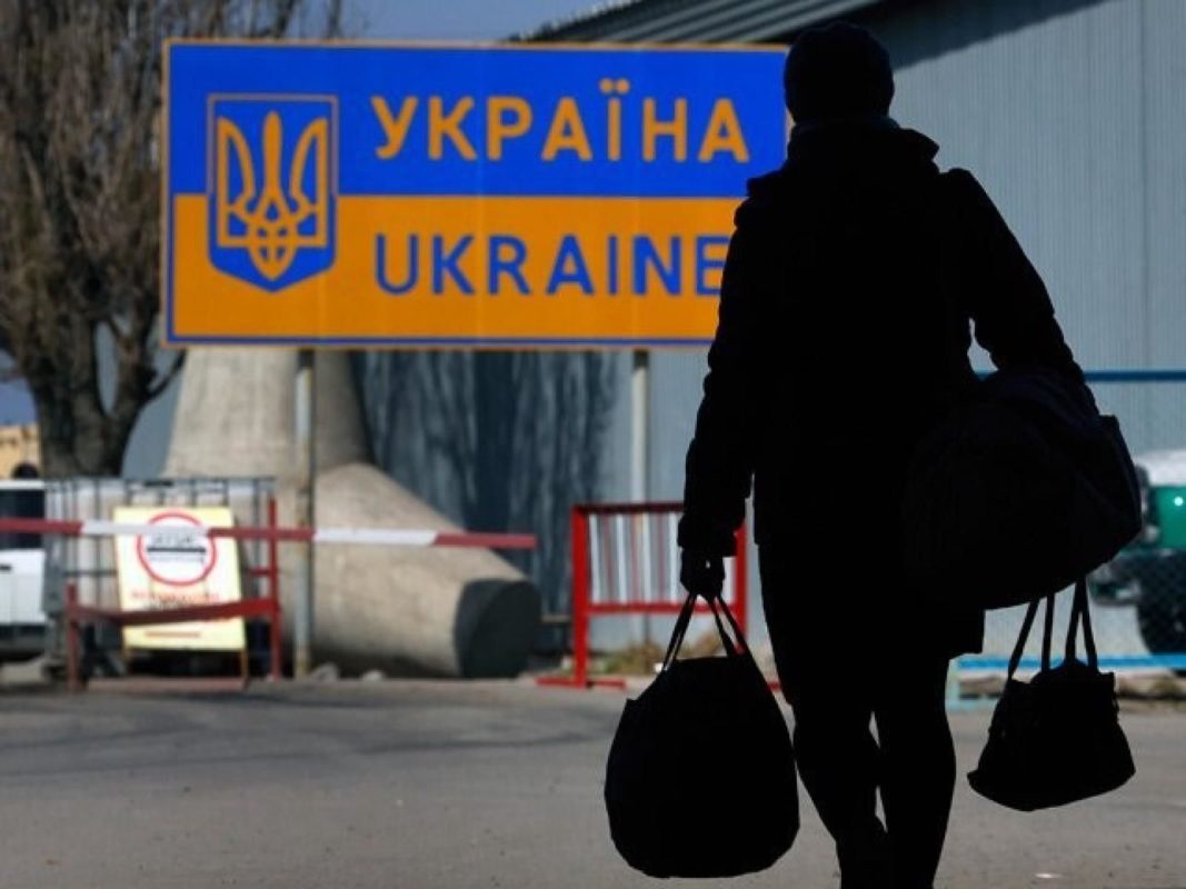 На сьогоднішній день трудова міграція не загрожує розвитку України