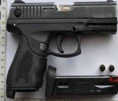 Громадянин України перетинав кордон… з пістолетом