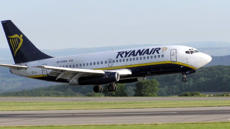 Пілоти Ryanair попередили про страйки наприкінці сезону відпусток
