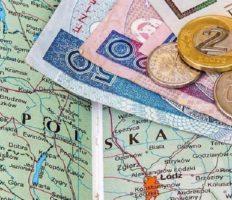 Українців не цікавить робота в Польщі менше, ніж за 2,5 тис. злотих Українців не цікавить робота в Польщі менше, ніж за 2,5 тис. злотих