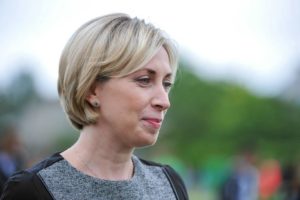 Мусимо багато працювати