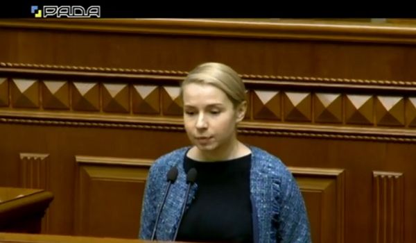 Разумков висварив свою депутатку перед усім Парламентом: “Припиняй каву пити!”  (відео)