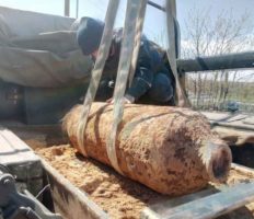 В Болеславці виявили 37 артилерійських снарядів: евакуйовано 3 тисячі людей В Болеславці виявили 37 артилерійських снарядів: евакуйовано 3 тисячі людей