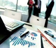 Кількість українців, зайнятих на керівних посадах в Польщі, зросла більш ніж удвічі