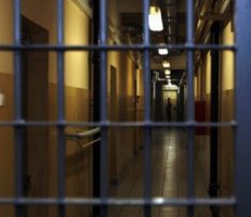 У Вроцлавському слідчому ізоляторі чоловік вчинив самогубство У Вроцлавському слідчому ізоляторі чоловік вчинив самогубство