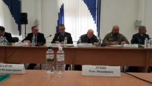 В Києві експерти обговорили перспективи розвитку українського озброєння , військової техніки та оборонних можливостей В Києві експерти обговорили перспективи розвитку українського озброєння , військової техніки та оборонних можливостей