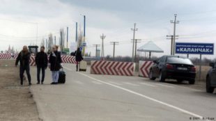 Українські прикордонники зранку припиняють пропуск громадян на «Каланчаку»