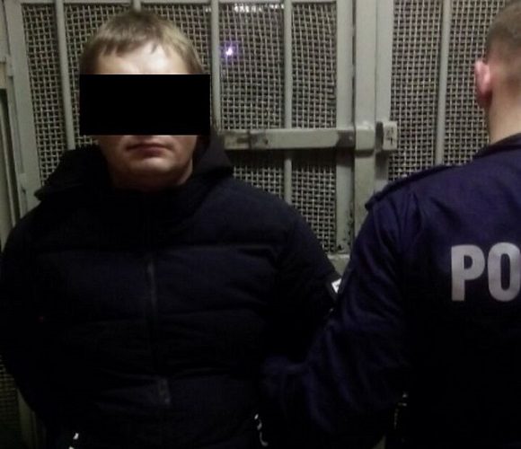 Черговий напад: у Варшаві українець штрикнув ножем колегу
