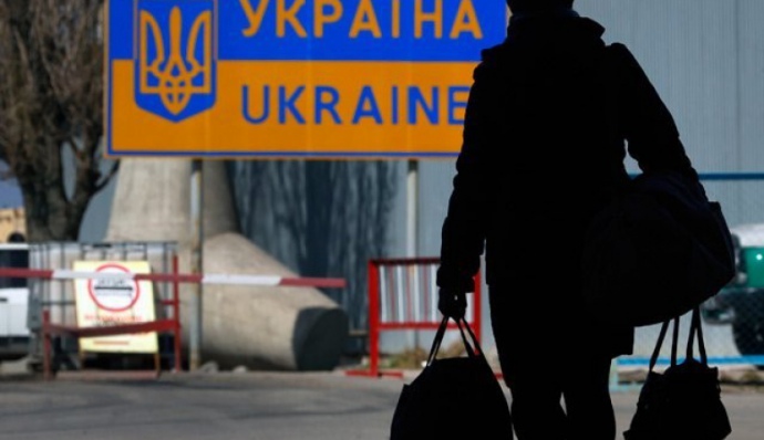 Зарплаты в Украине выросли из-за миллиона украинских "заробитчан" в Польше - НБУ