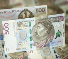 Соціальної програми «500+» в Польщі більше не буде Соціальної програми «500+» в Польщі більше не буде