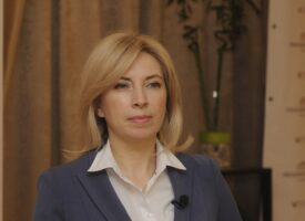 Питання надмірних зарплат чиновників ставитиметься на найвищому рівні