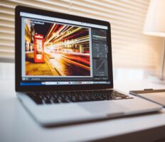 З 25 березня в Польщі перейшли на інтернет-освіту: з ладу вийшли всі навчальні системи