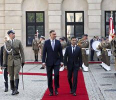 Зеленський привітав Дуду з перемогою на виборах і запросив його в Україну