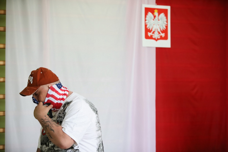 У США завершилося голосування у виборах президента Польщі
