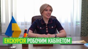 Сьогодні хочу вам показати свій робочий кабінет