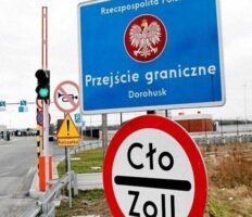Польща дозволила в’їзд ще одній категорії українців