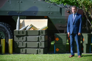 Підписано контракти на постачання військової техніки