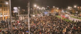 «Це Війна»: У Вроцлаві тисячі вийшли на протест проти заборони абортів (фото)