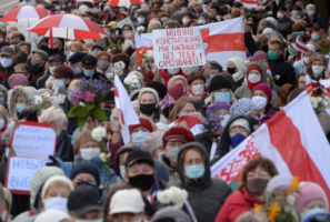 До Польщі в гуманітарному режимі приїхало понад 700 білорусів До Польщі в гуманітарному режимі приїхало понад 700 білорусів