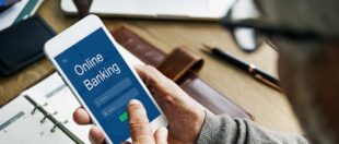 У Польщі банки закривають філії