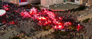 У Варшаві на Марші Незалежності сутички з поліцією (фото та відео)