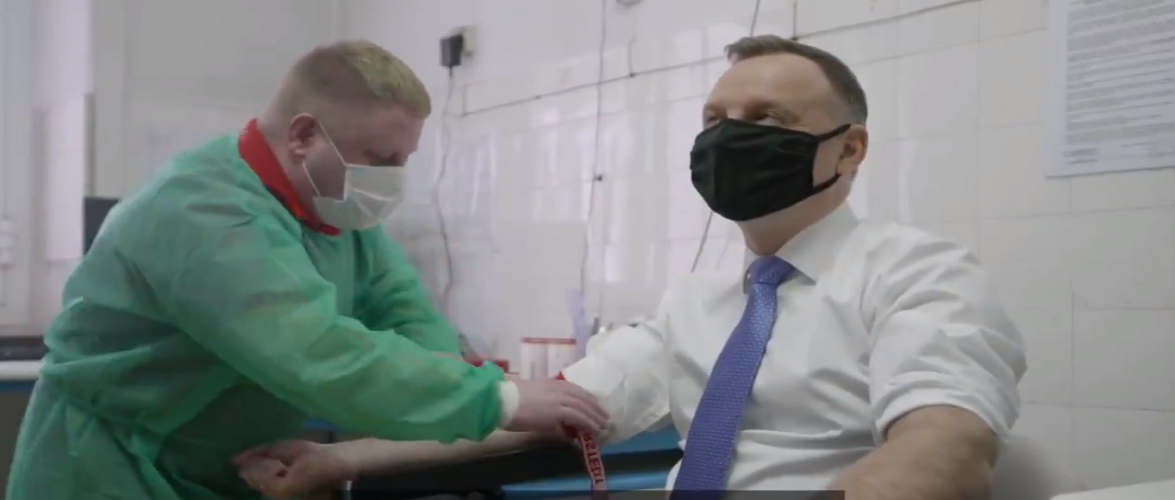 «Перехворів на коронавірус? Здай кров!» — закликає президент Польщі (відео)
