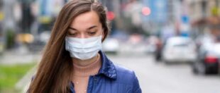 За відсутність маски в Польщі штрафуватимуть аж на 1000 злотих За відсутність маски в Польщі штрафуватимуть аж на 1000 злотих