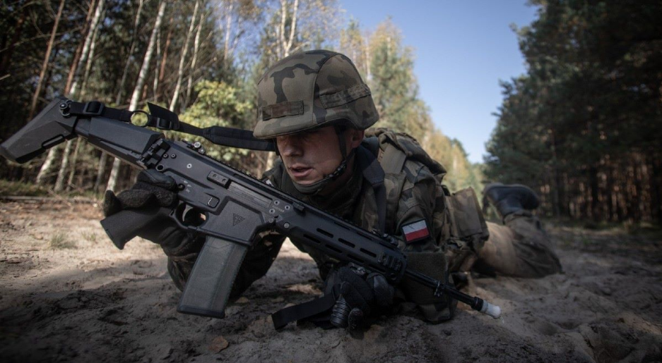Голова МНО Польщі запевняє: автоматичні гвинтівки Grot не є ненадійними