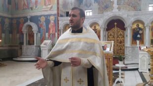 Де приймають скаргу на життя? Кому сказати дякую?