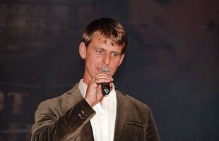 Подаруйте жінкам кохання