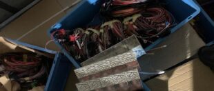 У Краківці затримали 50-річного поляка, який намагався вивезти до Польщі контрабанду [+ФОТО, ВІДЕО]