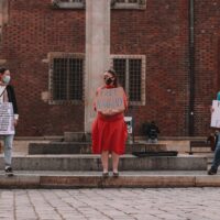 У Вроцлаві росіяни вийшли на протест на підтримку Навального (ФОТО, ВІДЕО) У Вроцлаві росіяни вийшли на протест на підтримку Навального (ФОТО, ВІДЕО)