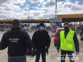 З України депортували громадянина Польщі, який працював тут 3 роки на заробітках З України депортували громадянина Польщі, який працював тут 3 роки на заробітках