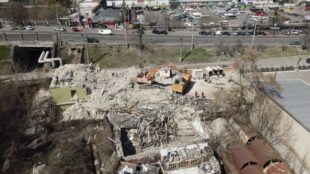 Нардепів просять вплинути на хаотичну забудову