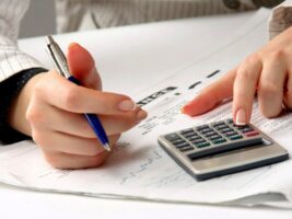 Щодо моїх доходів та майна