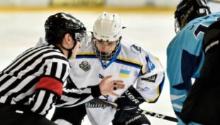 Збірна України з хокею поступилася полякам на міжнародному турнірі в Словенії