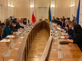 Після чотирирічної перерви відбулося перше засідання україно-польської Міжурядової комісії з питань економічного співробітництва Після чотирирічної перерви відбулося перше засідання україно-польської Міжурядової комісії з питань економічного співробітництва